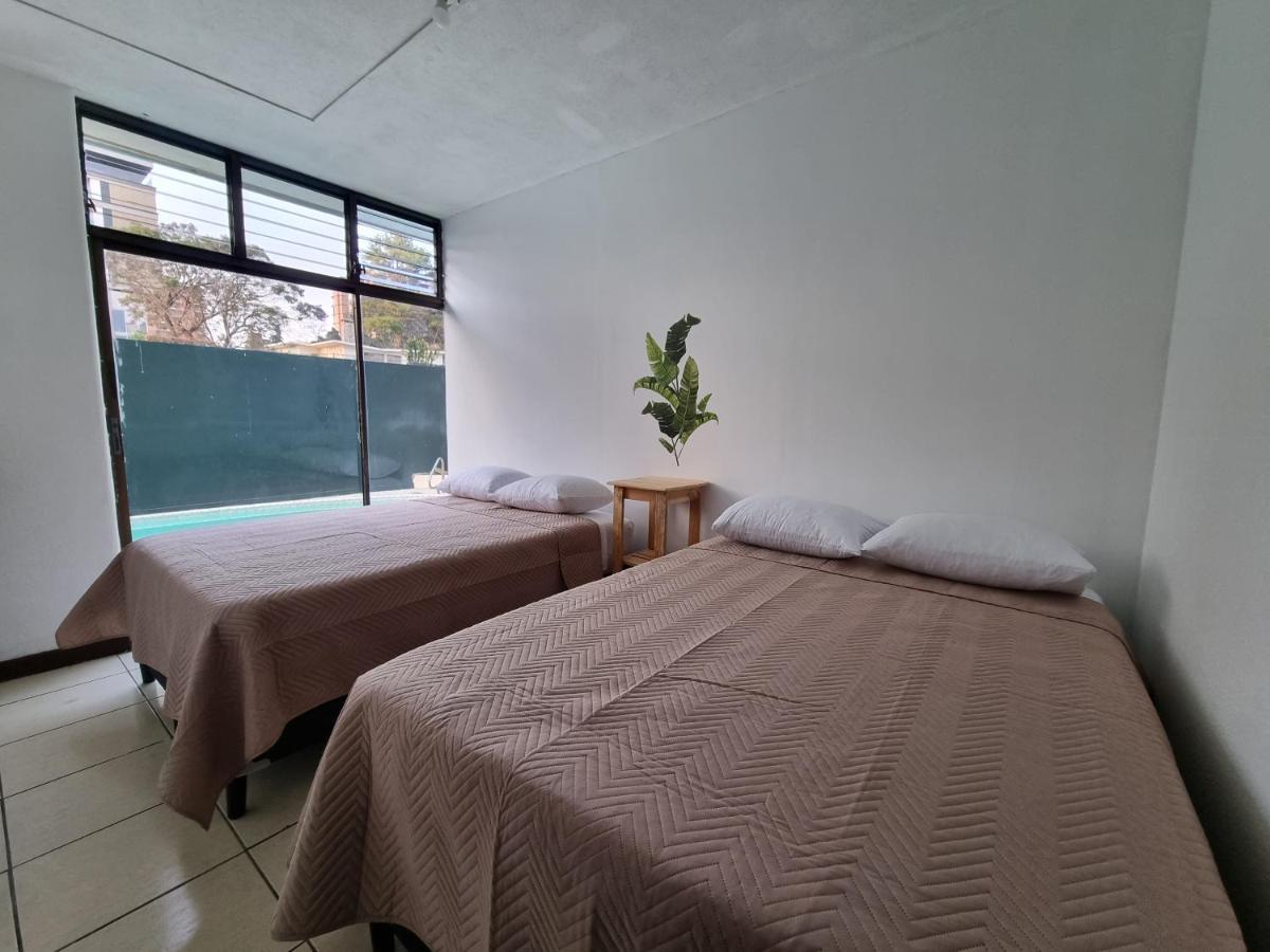 Central 10 Boutique Hostel Ville de Guatemala Extérieur photo