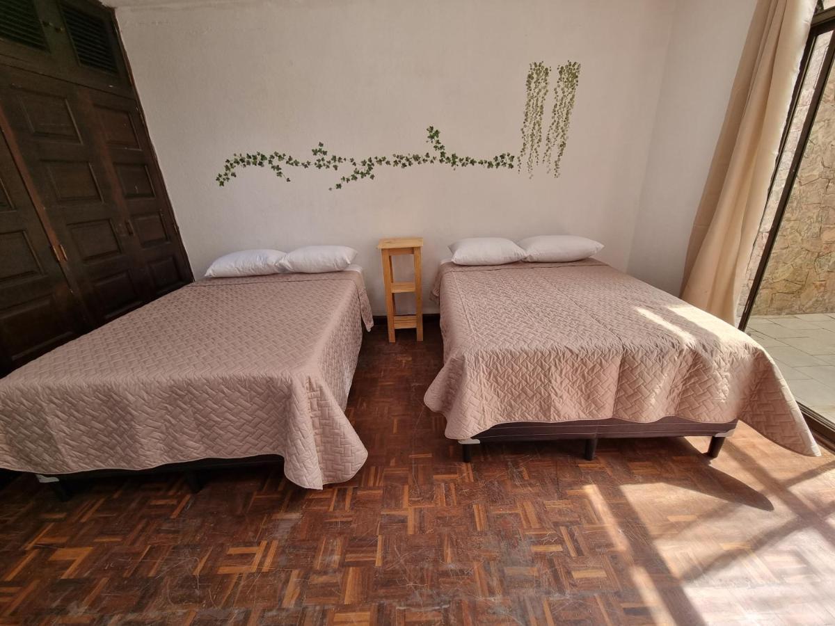 Central 10 Boutique Hostel Ville de Guatemala Extérieur photo